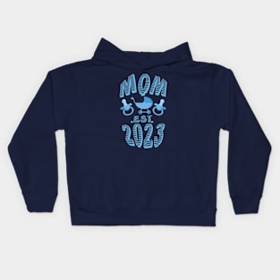 Mom est 2023 Kids Hoodie